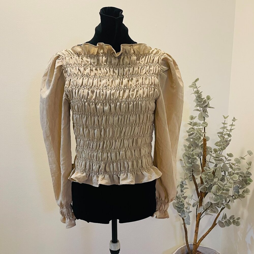 Women's Fashion Top H&M Cream Color Size Medium